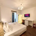 بيت ضيافة Polymnia Luxury 3*