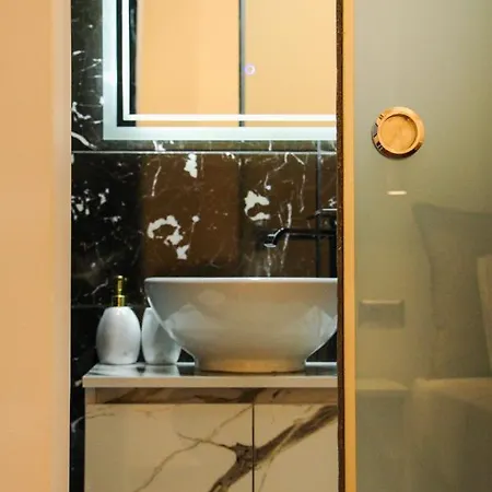 Polymnia Luxury Guest house *