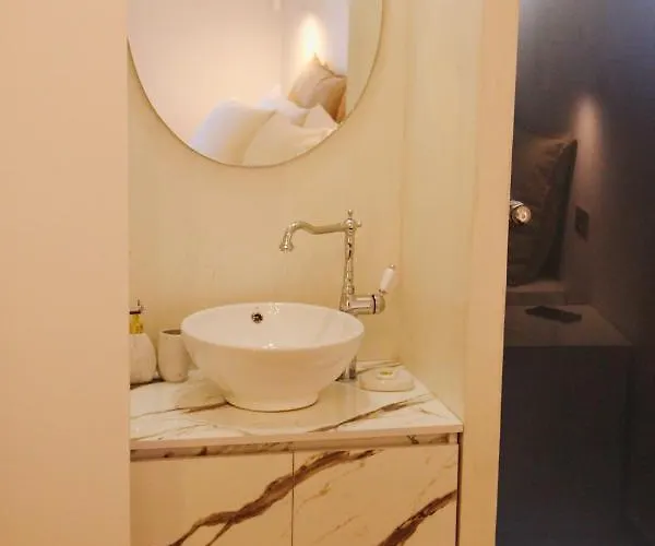 Gasthuis Polymnia Luxury 3*